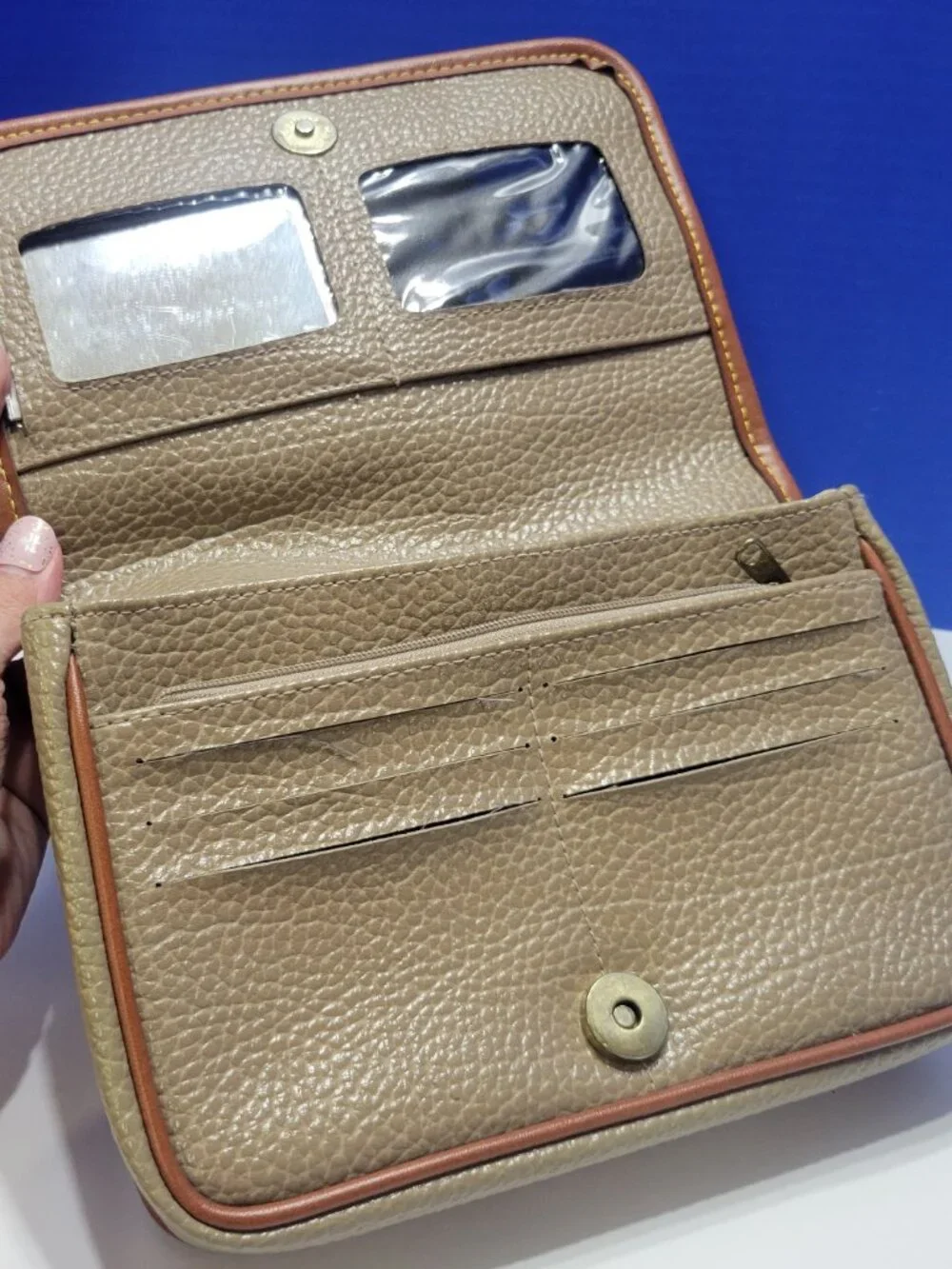 Vintage Dooney & Bourke Pebble Leather Taupe and British Tan Crossbody Purse (No